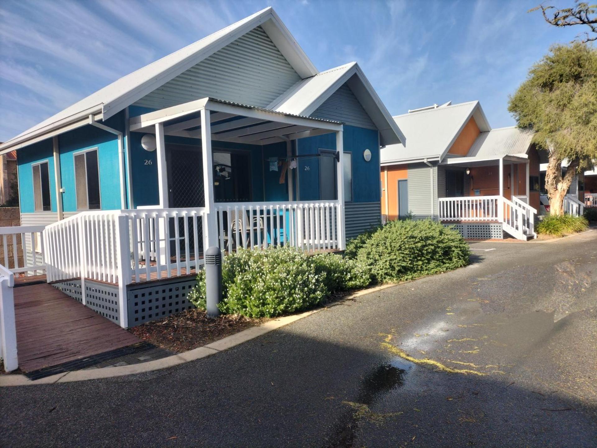 Mandurah Ocean Marina Chalets ภายนอก รูปภาพ