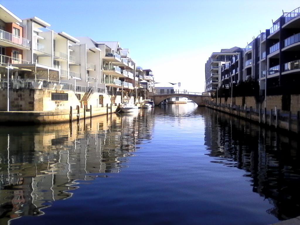 Mandurah Ocean Marina Chalets ภายนอก รูปภาพ