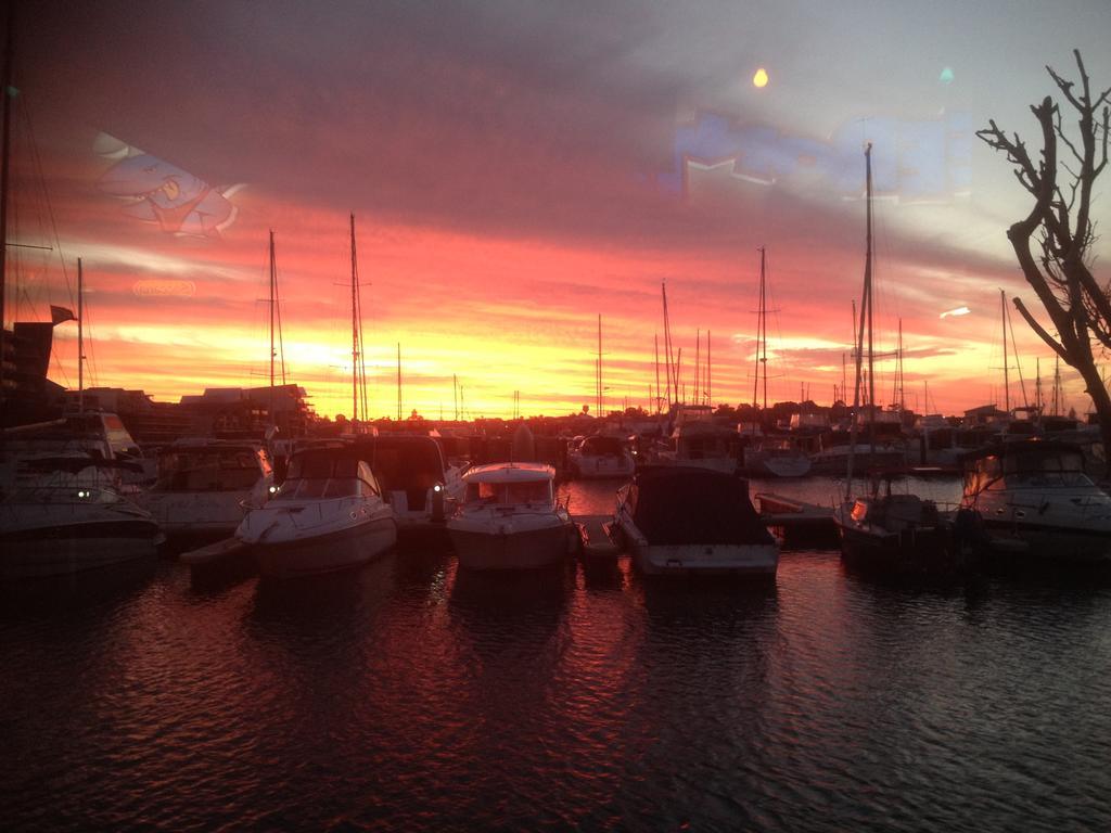 Mandurah Ocean Marina Chalets ภายนอก รูปภาพ